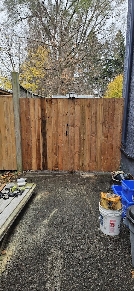 Fence and gate repair